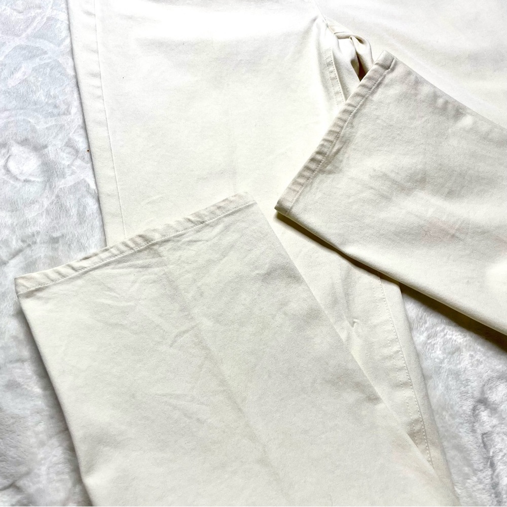 & Trousers Women's Straight Cut Relaxed Fit Mid Rise Stretch Trousers in Ivory - Picture 7 of 15